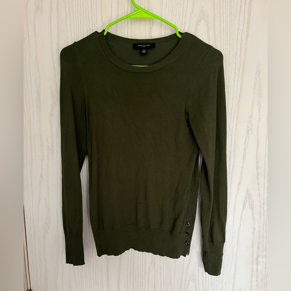 Ann Taylor Olive Green Crew Neck Sweater